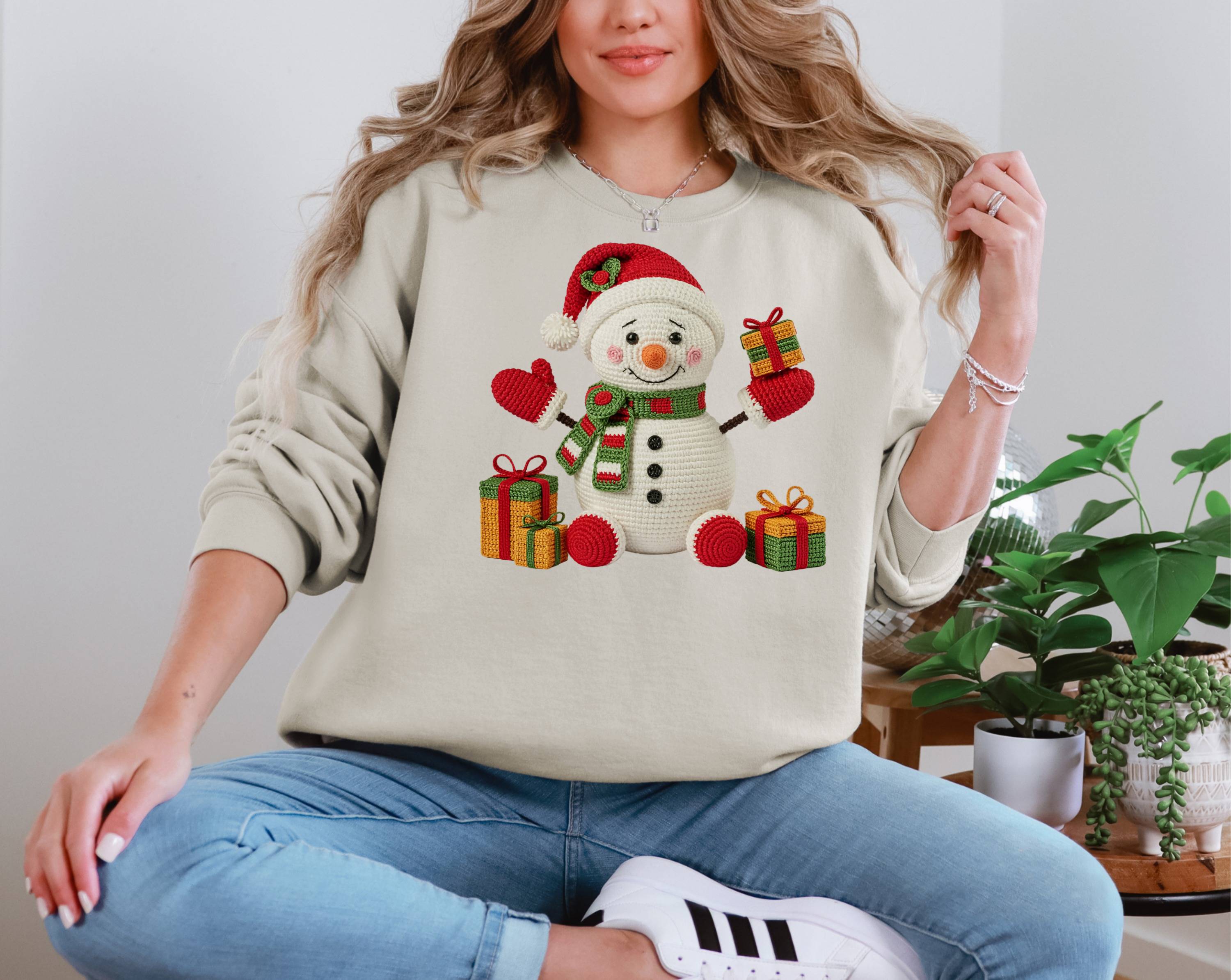 Crochet Snowman With Gifts